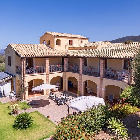 Hotel La Vecchia Fornace à SantʼAnna Arresi Extérieur photo